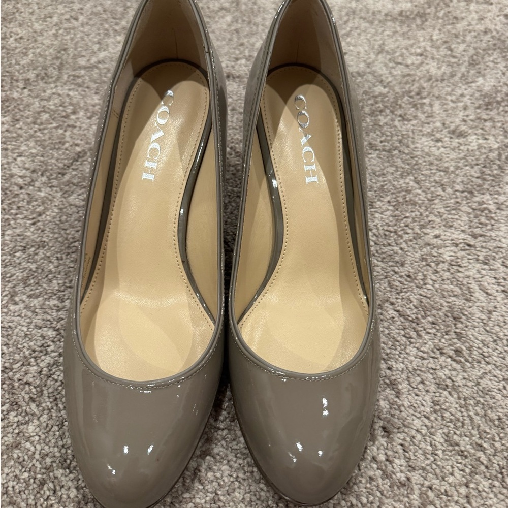 Coach Women's Taupe Heels pumps